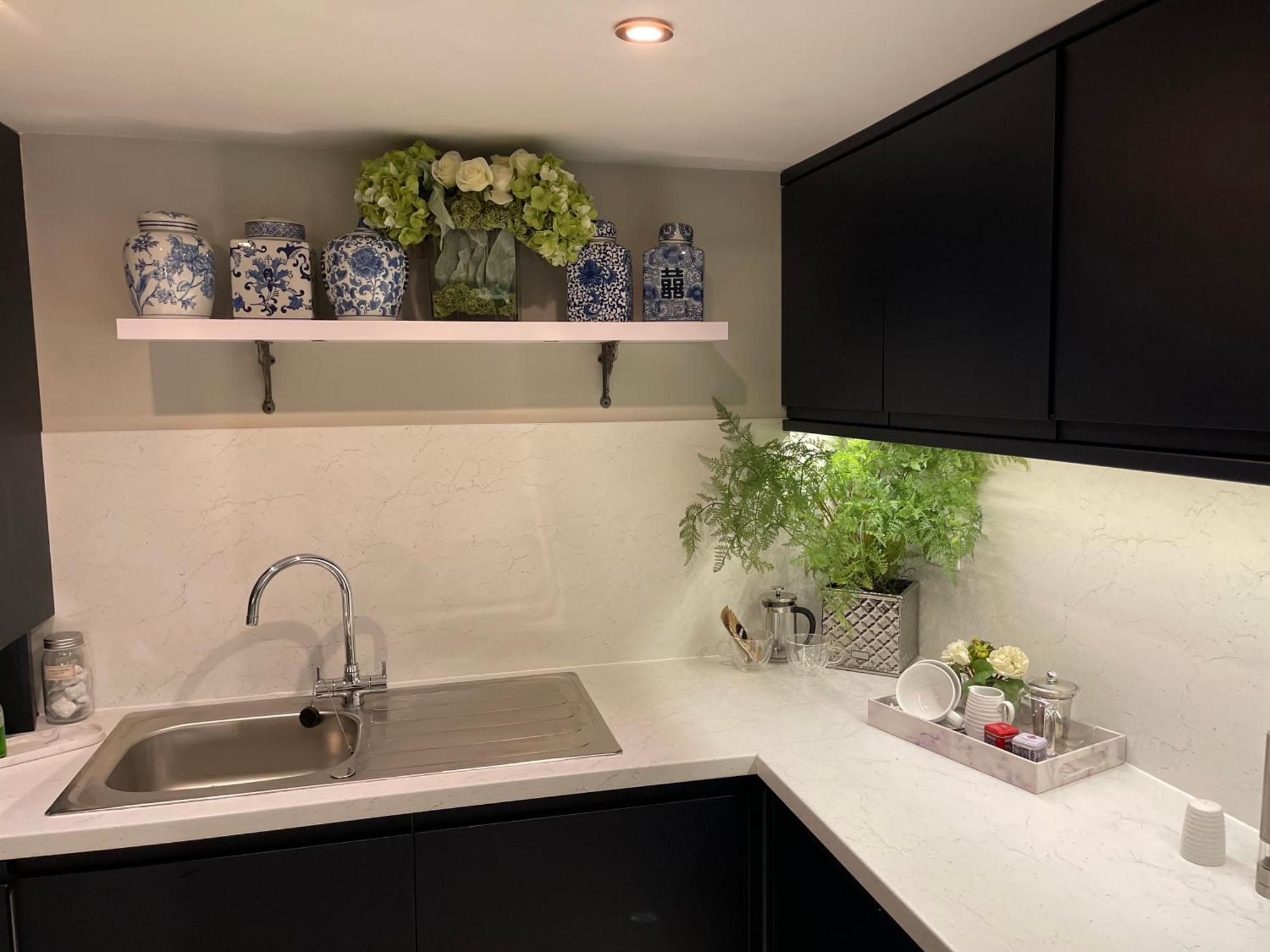 Apartment 2 Bed Cosy - - High End Furnishings *