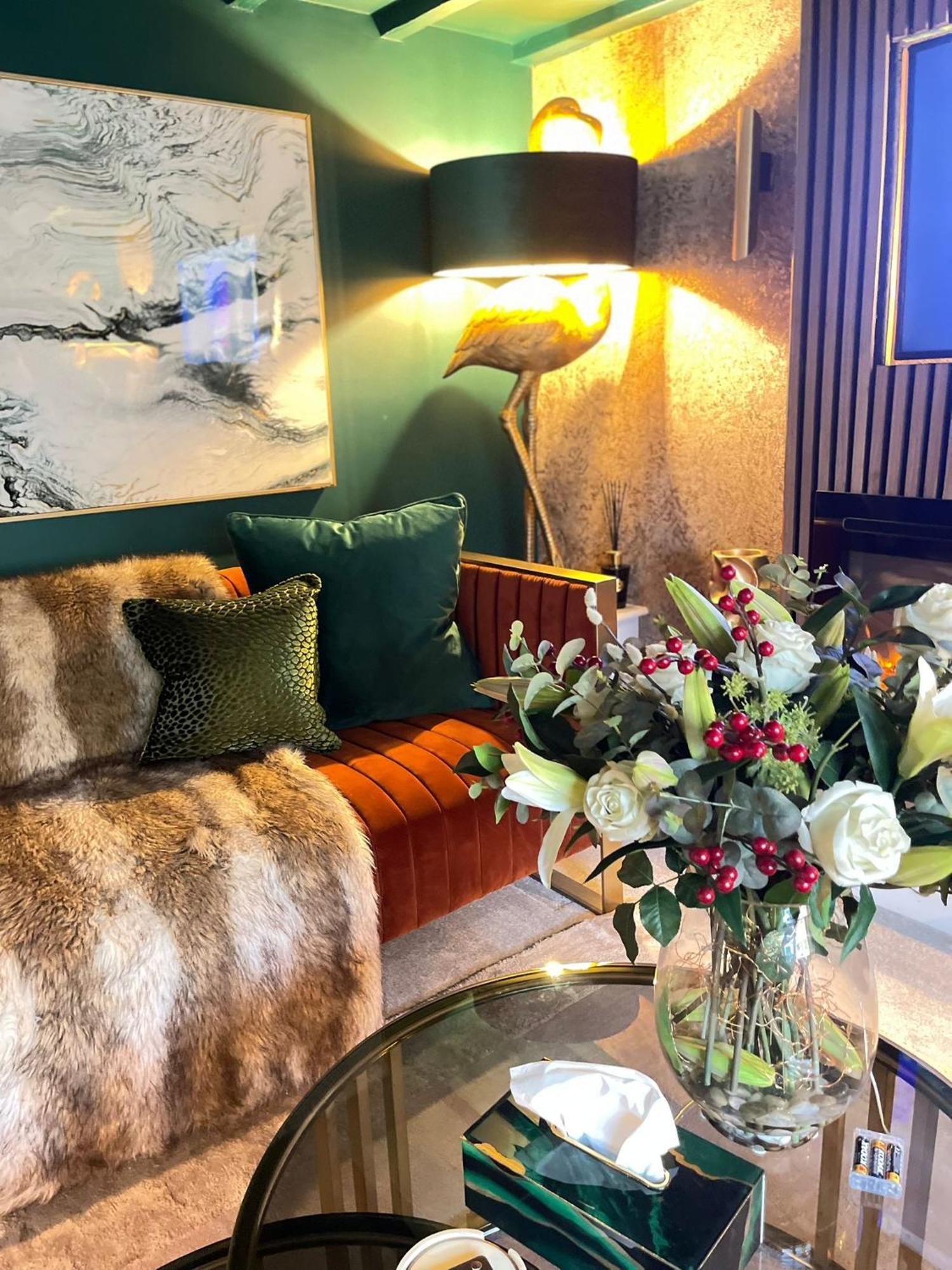 Apartment 2 Bed Cosy - - High End Furnishings *